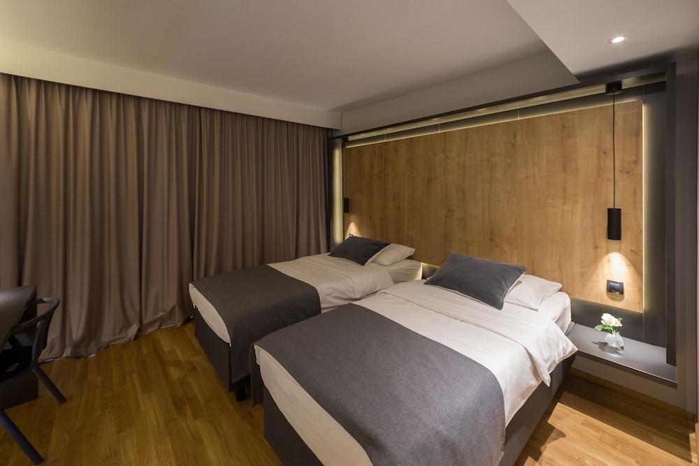 M Hotel Lubiana Esterno foto
