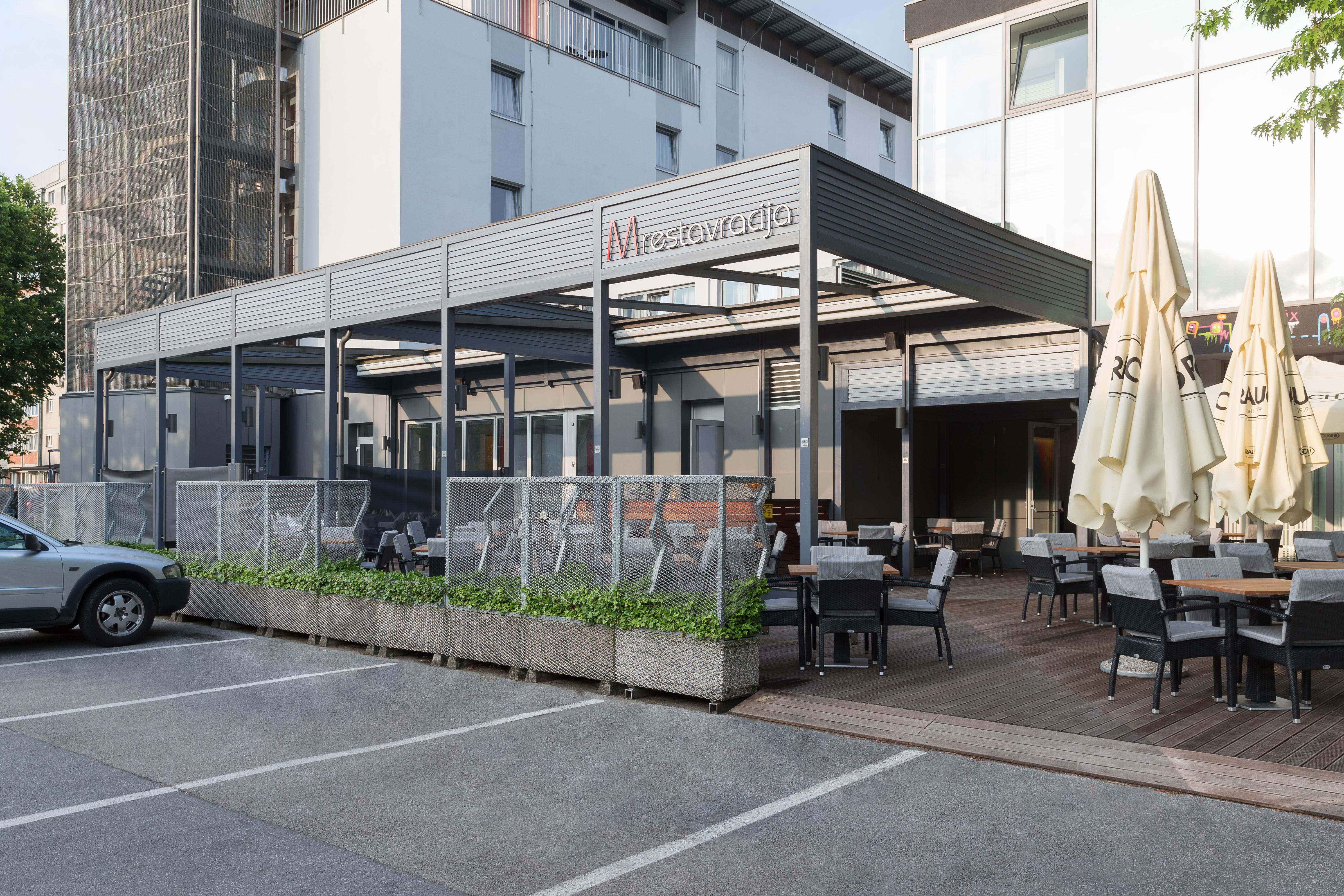 M Hotel Lubiana Esterno foto