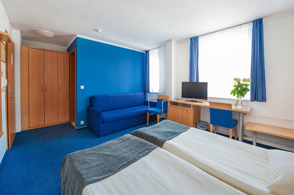 M Hotel Lubiana Esterno foto